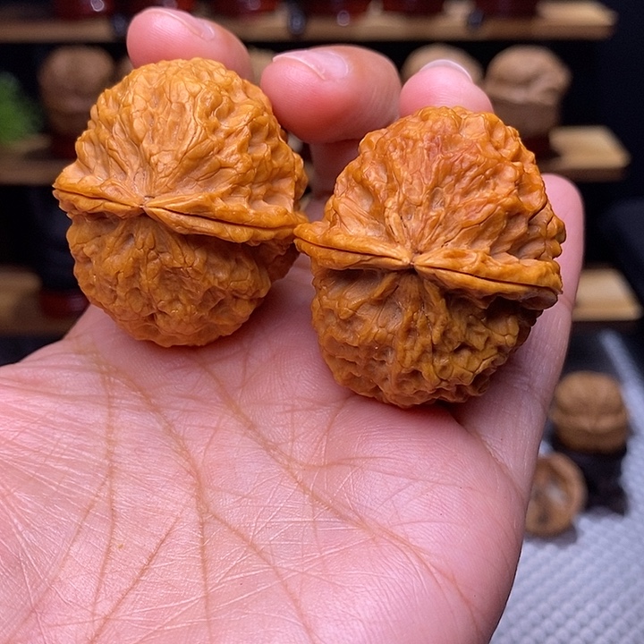 文玩核桃吊坠凤冠10