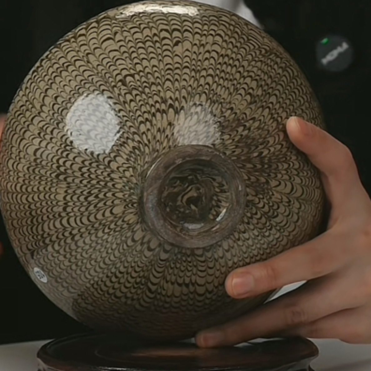 M巩县窑白瓷绞胎钵