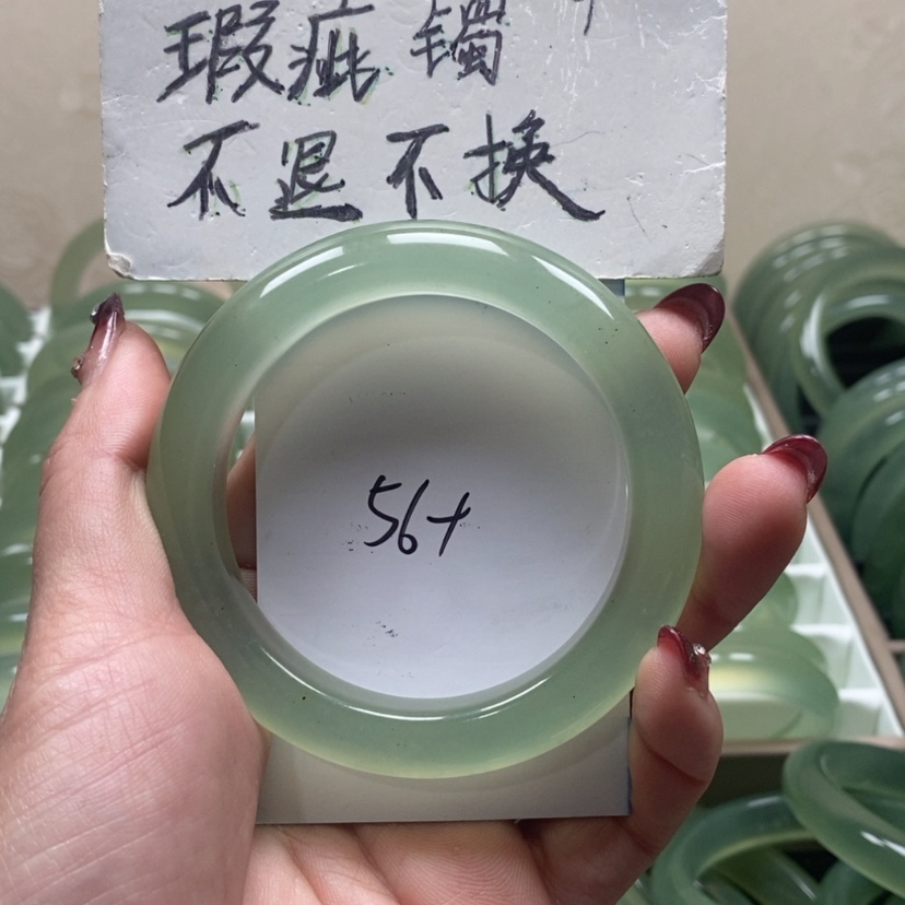 【闪购商品】蛇纹石玉手镯未镶嵌