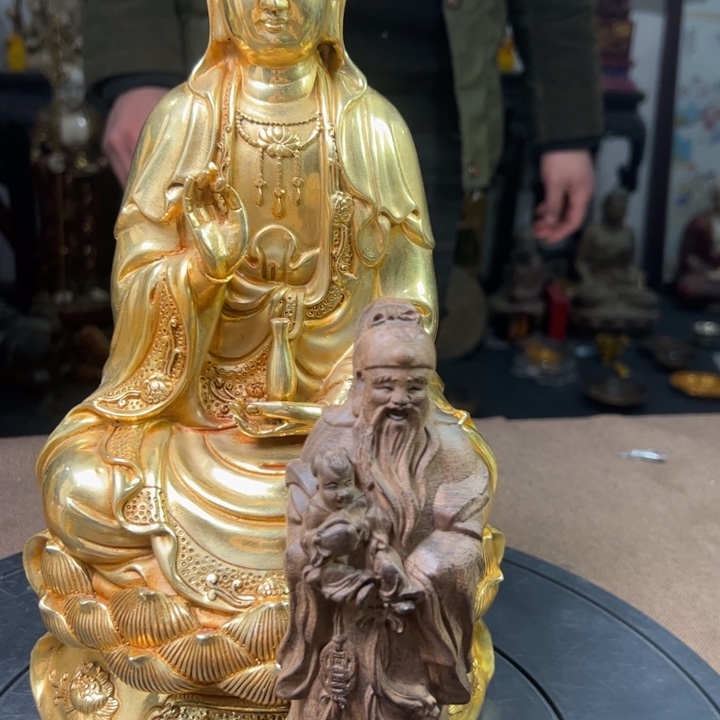 精品摆件工艺品等