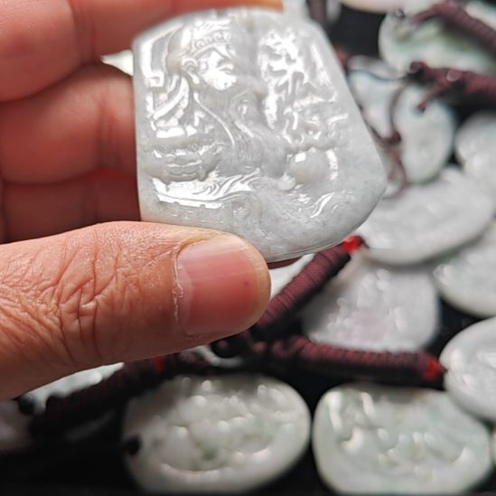 翡翠未镶嵌颈饰天然翡翠吊坠