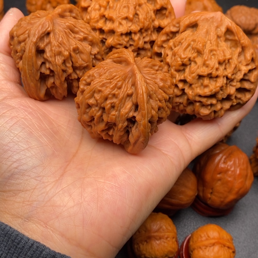 【闪购商品】文玩核桃把件無*文玩核桃