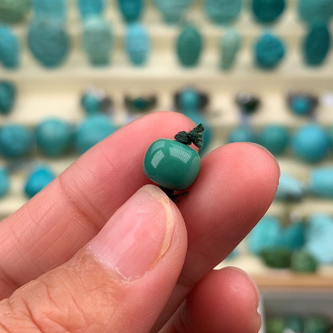 绿松石未镶嵌珠宝奇石8.4