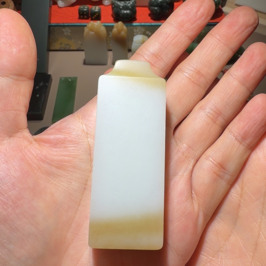 厨***心和田玉未镶嵌颈饰