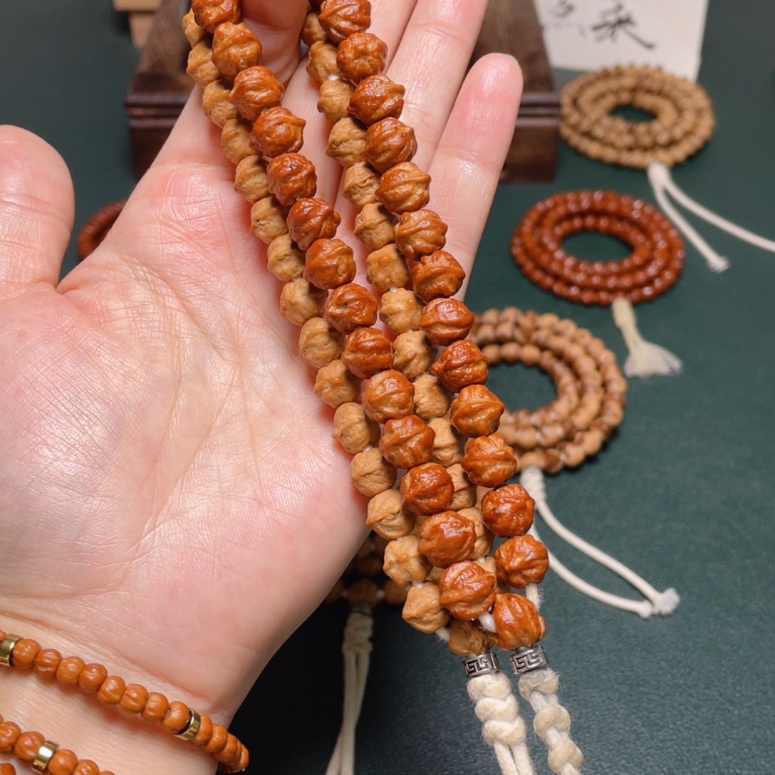 吊坠柏香籽/百香籽白牙横打手持