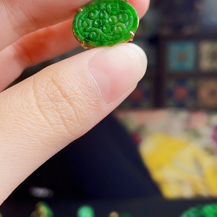 翡翠银S925镶嵌颈饰多样性