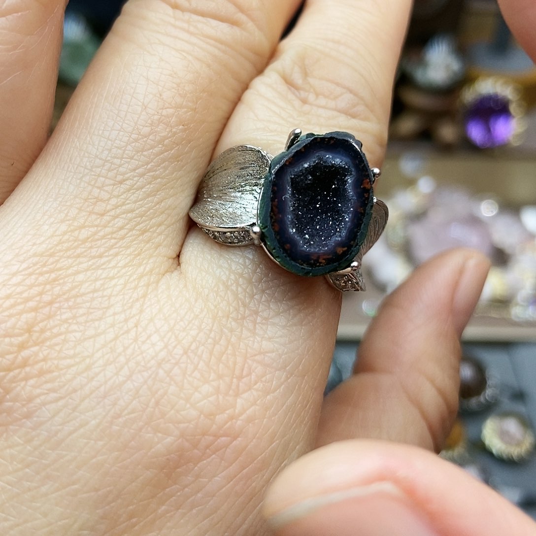 水晶戒指银S925镶嵌山**长