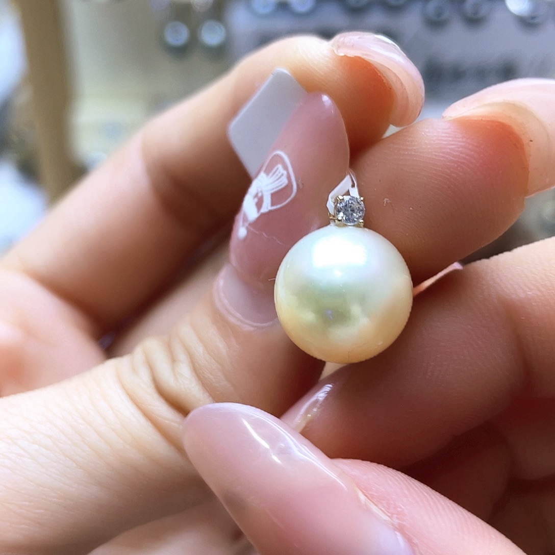 海水珍珠颈饰18K金镶嵌