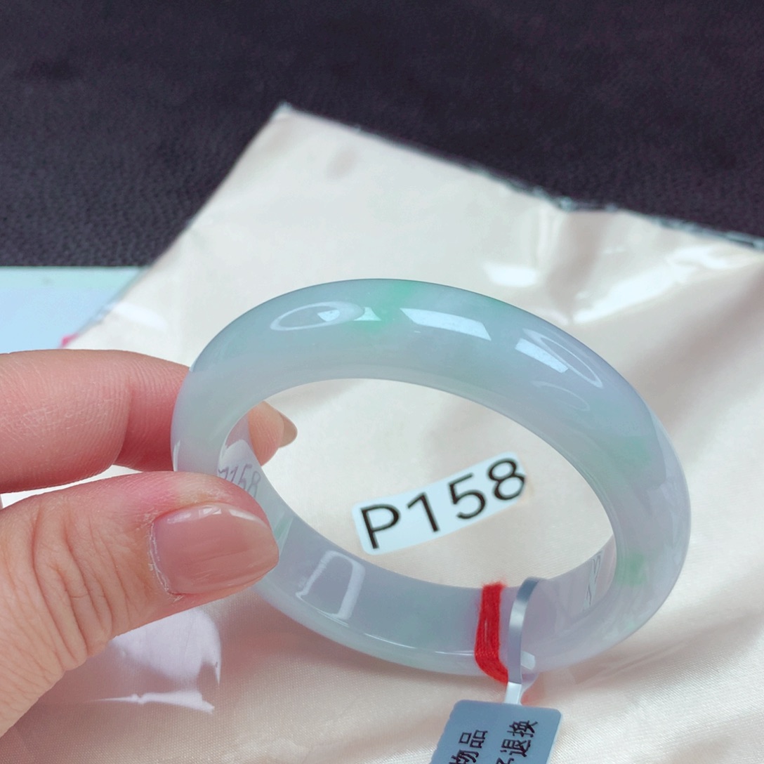 翡翠手镯未镶嵌手镯88