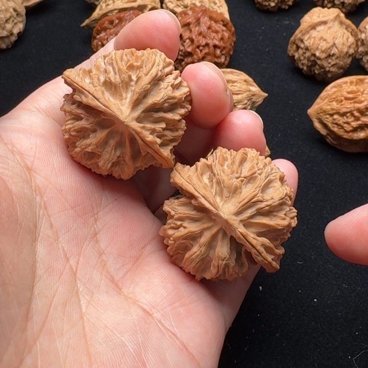 文玩核桃吊坠苹果园37.38.38