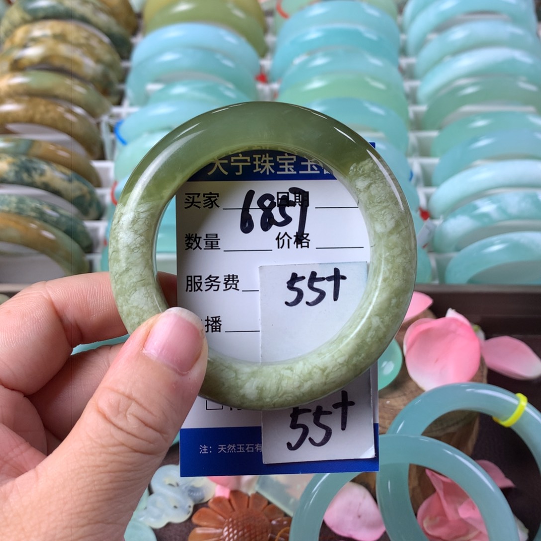 蛇纹石玉手镯未镶嵌6857