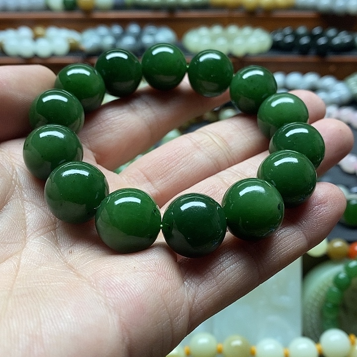 和田玉手串未镶嵌詹*