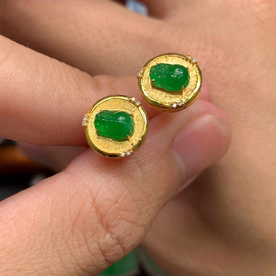 翡翠18K金镶嵌耳饰