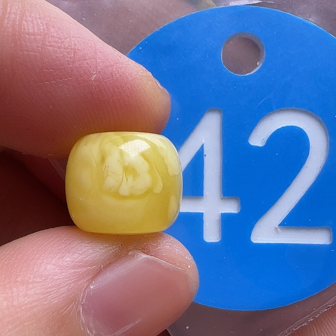 蜜蜡未镶嵌珠宝奇石11m m