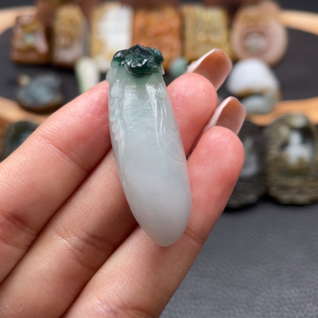 定制翡翠未镶嵌翡翠