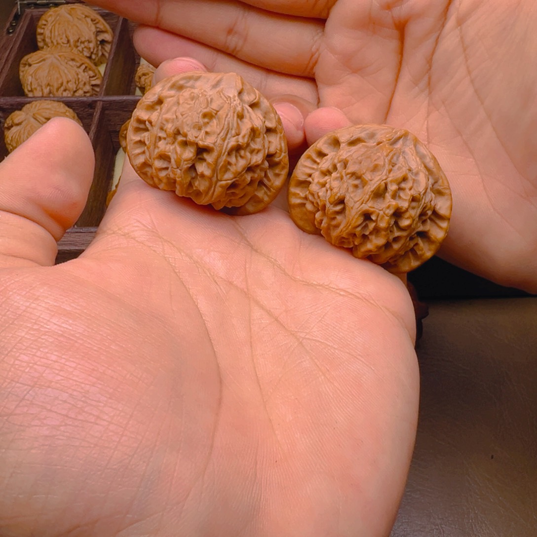 把件文玩核桃宫灯