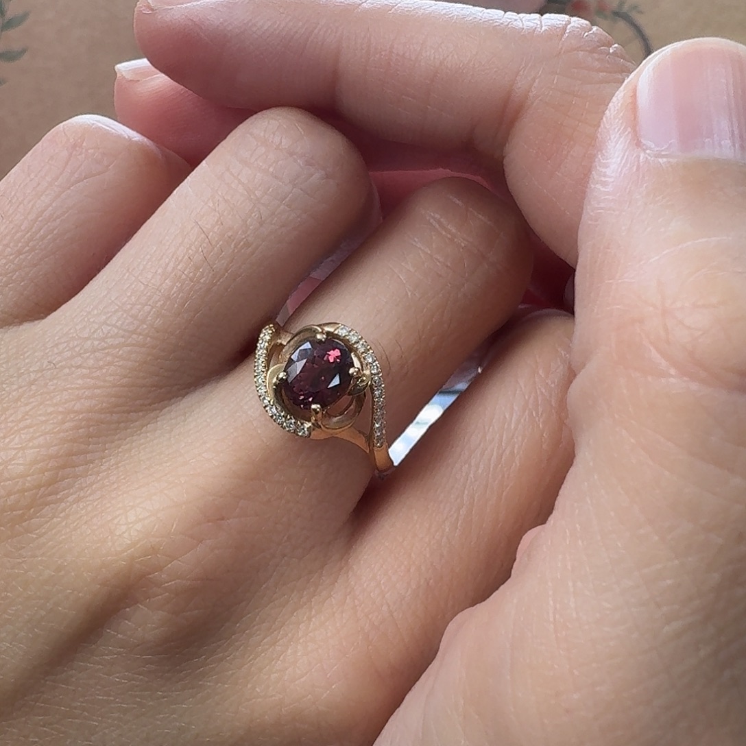 碧玺18K金镶嵌戒指碧玺戒指