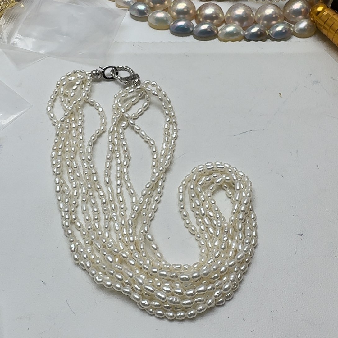 淡水珍珠颈饰未镶嵌