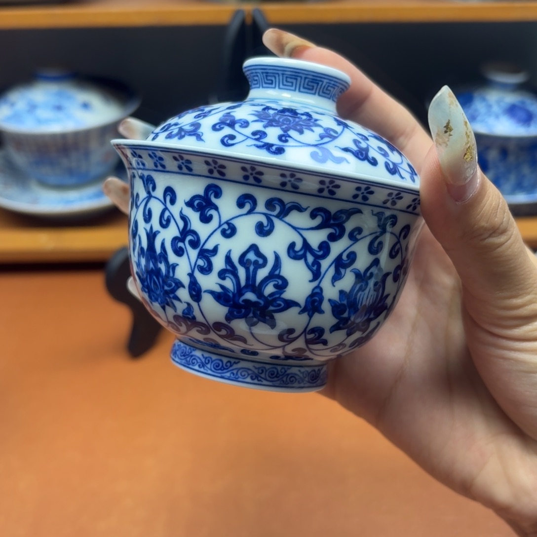 逝***痕景德镇瓷器精品陈列