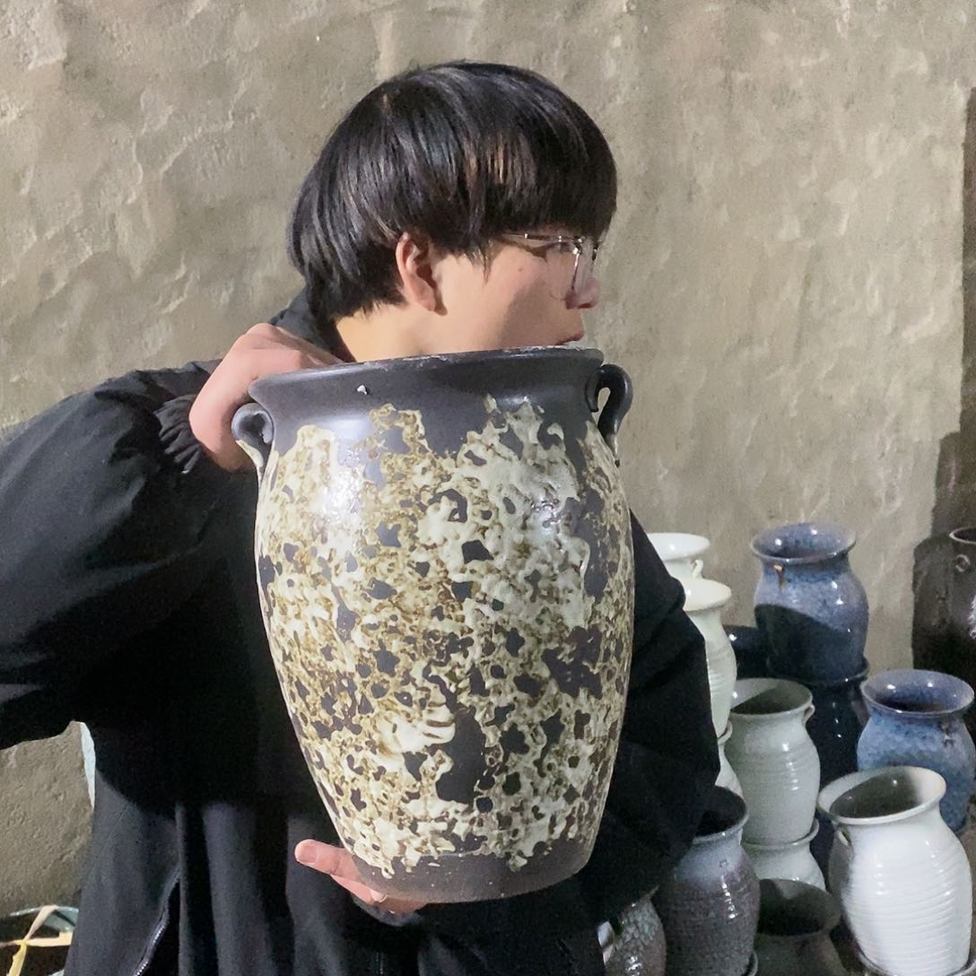 紫砂花盆瑕疵20/28ch h g v h