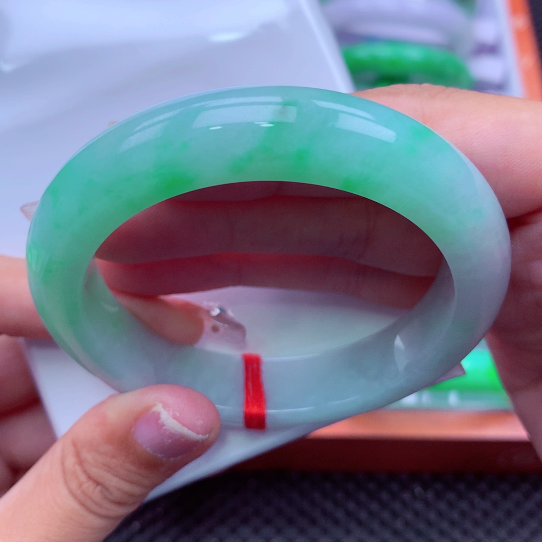 翡翠未镶嵌手镯7号