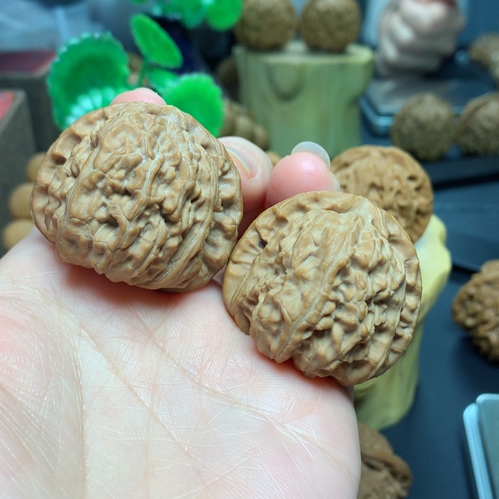 文玩核桃吊坠白狮子头39