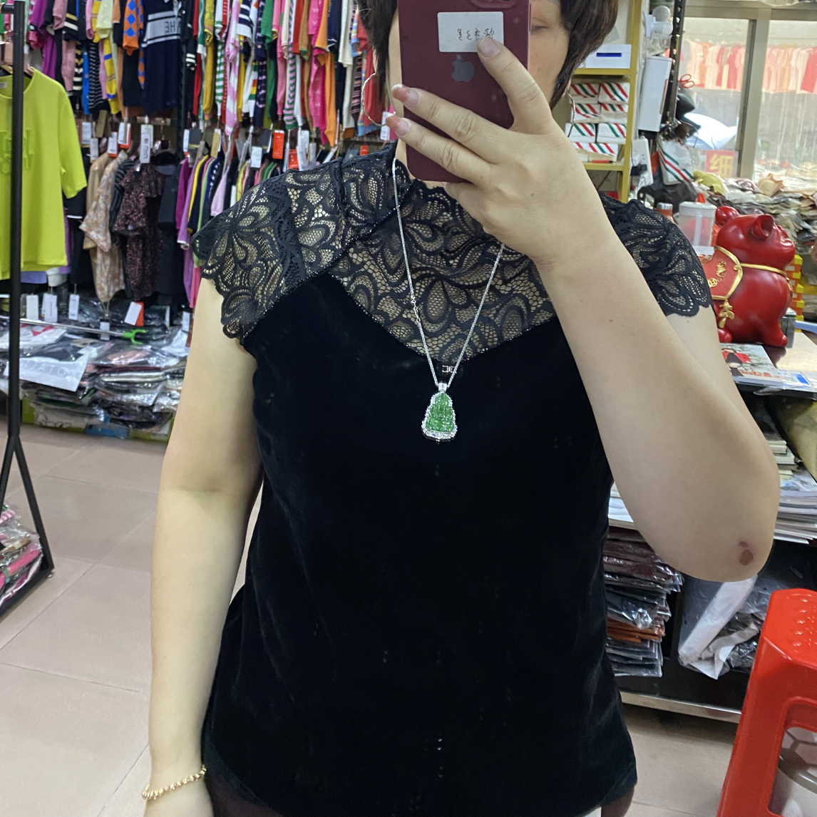 【成田细娜服装】秋季立领金丝绒蕾丝拼接短袖修身镂空时尚打底小衫