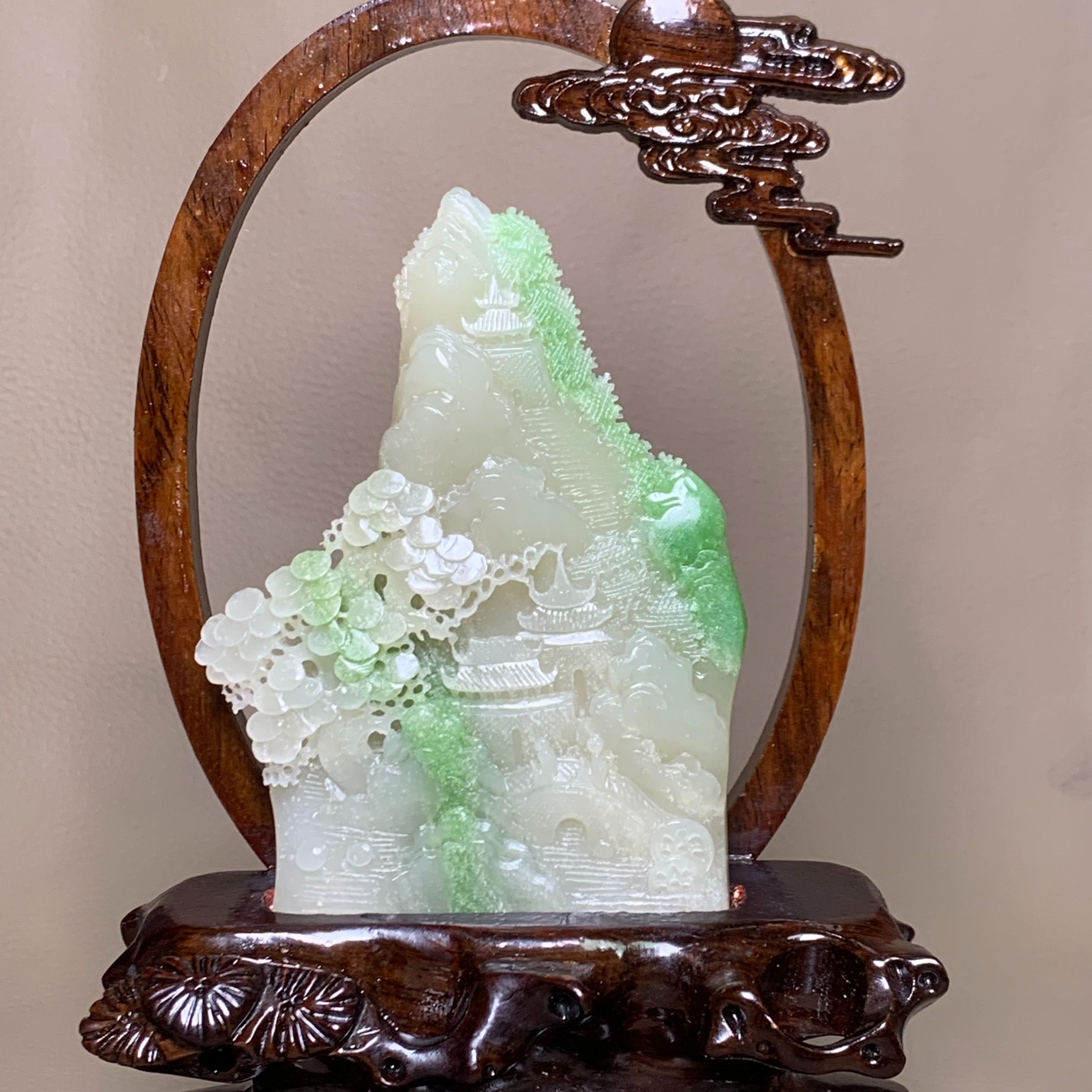 D1133珠宝玉石精选和田玉摆件