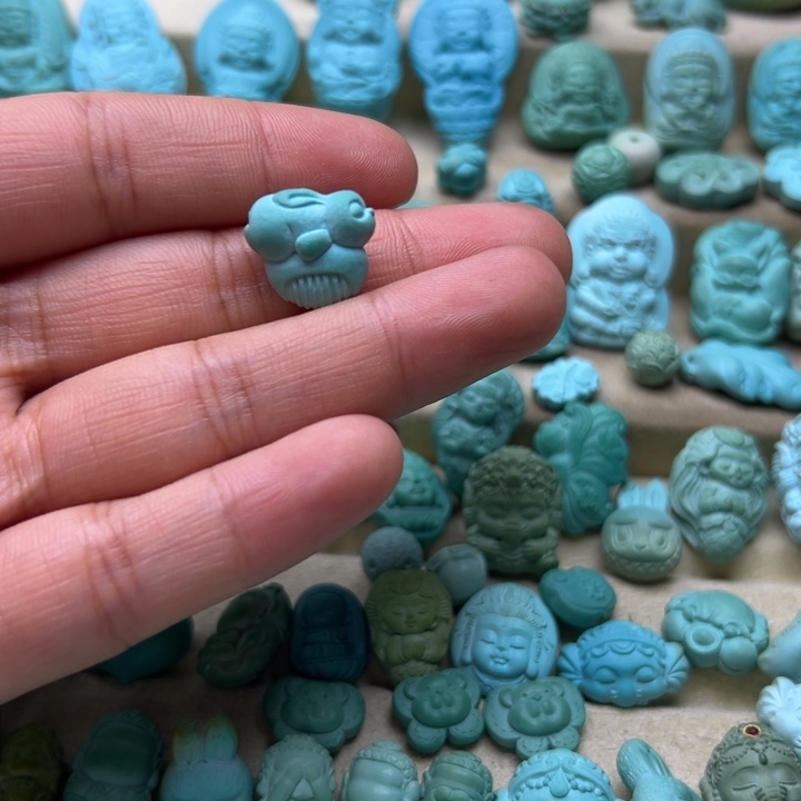 颈饰未镶嵌南红玛瑙