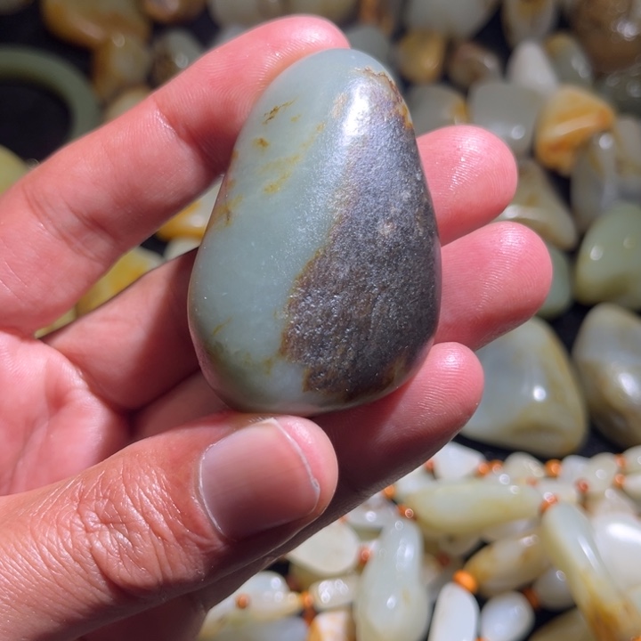 和田玉未镶嵌手串