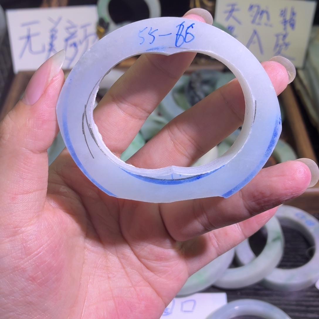 定制翡翠未镶嵌翡翠A货手镯毛胚定制