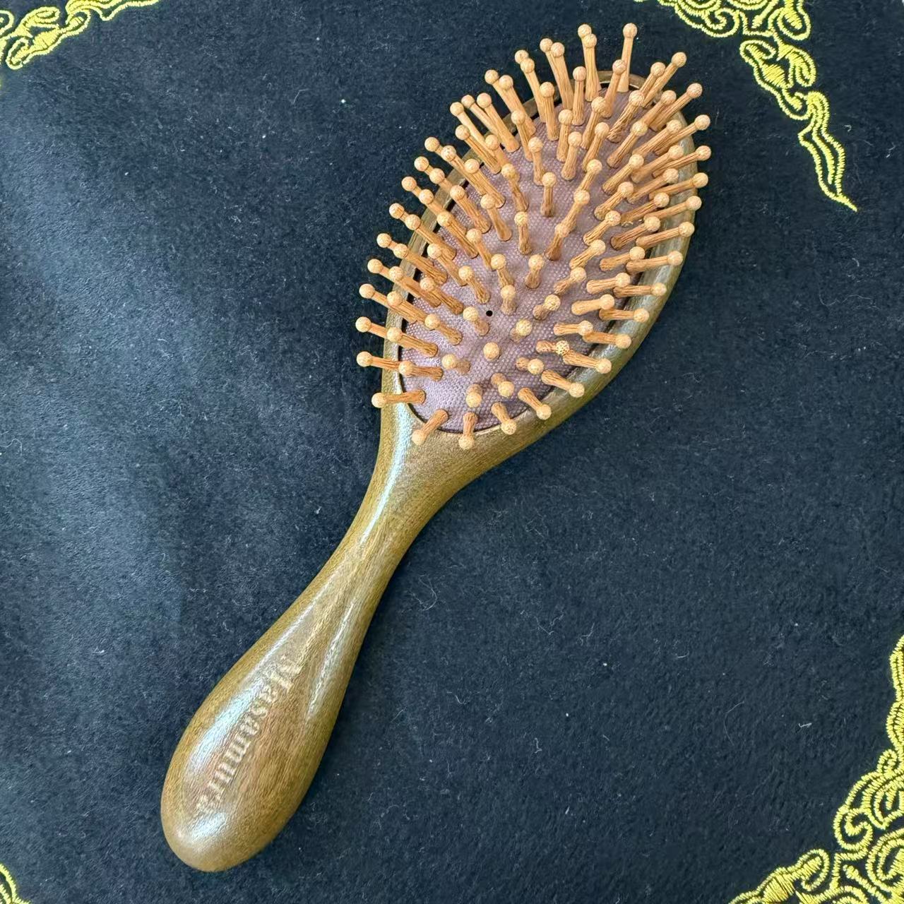 金丝檀木气垫梳*（多样性发一件）