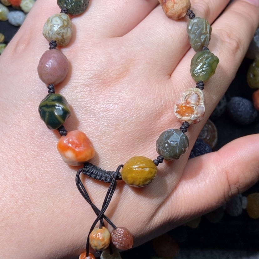 【闪购商品】玛瑙/玉髓项圈合金追**乐