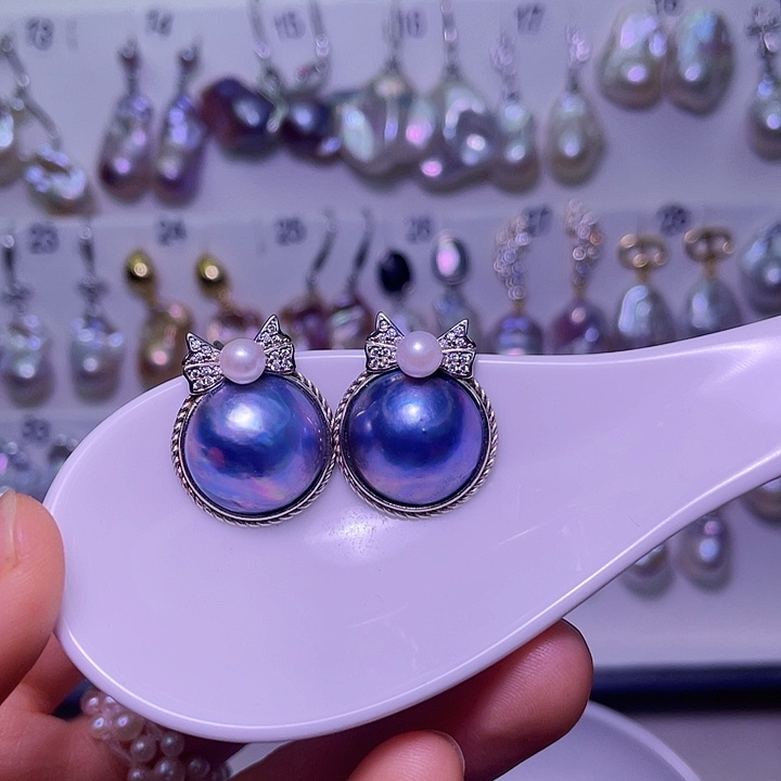 黛***黛银S925镶嵌吊坠(不含链)淡水珍珠15