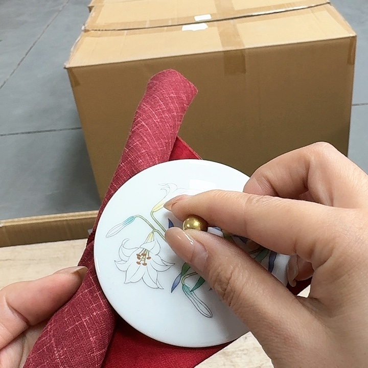 浪***话瓷器。 瓷器。       