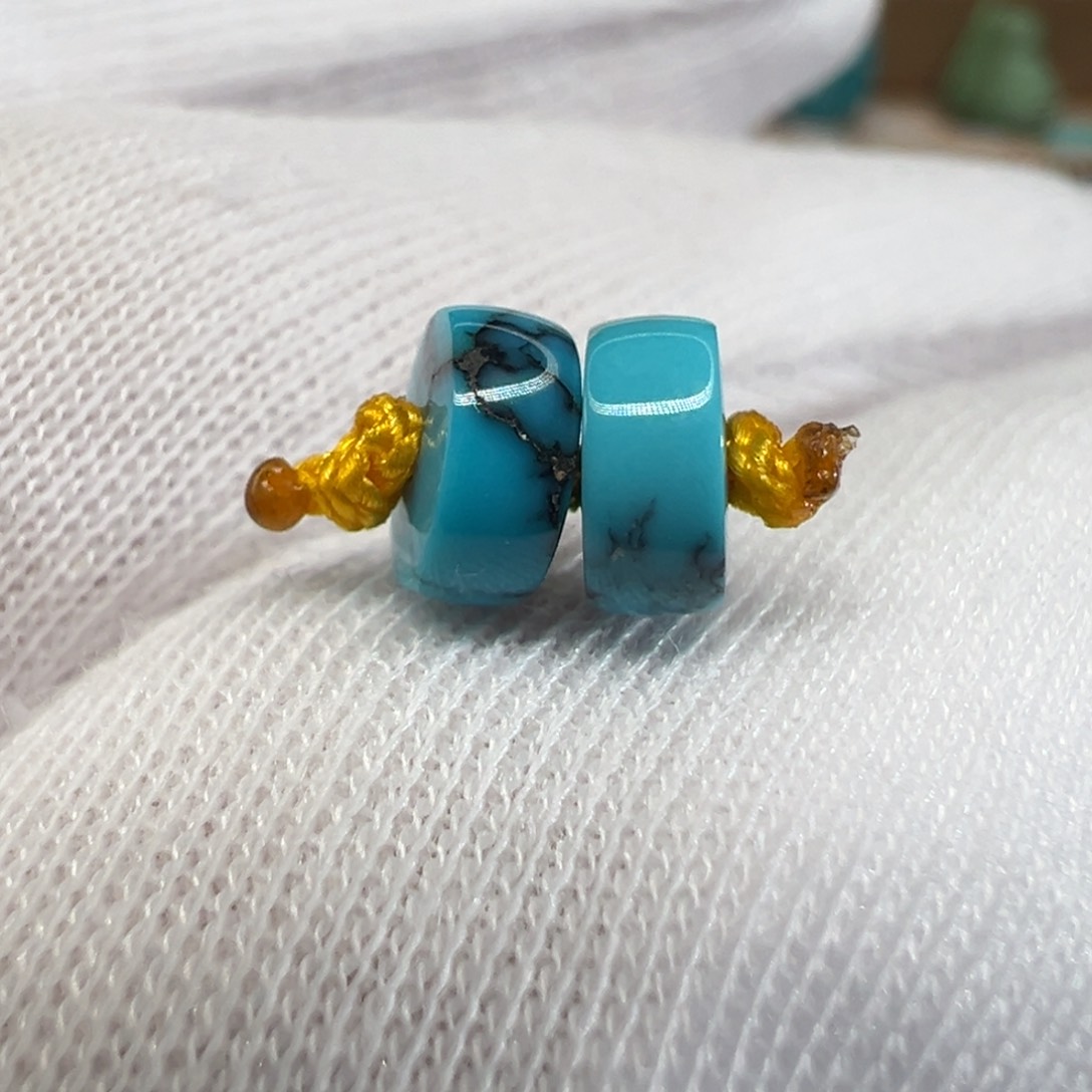 绿松石配饰未镶嵌