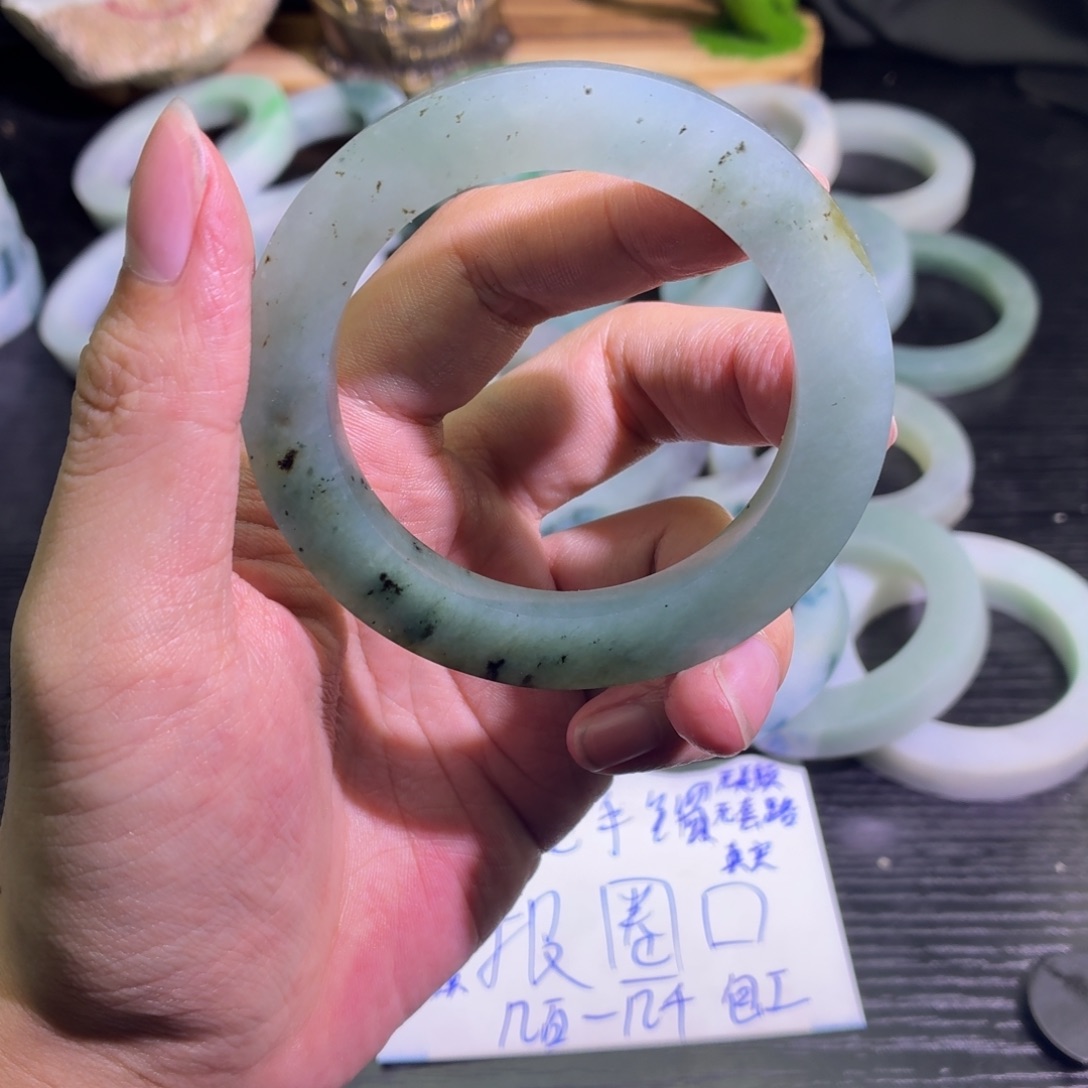 定制翡翠未镶嵌天然翡翠A货毛胚手镯定制