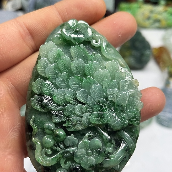 翡翠未镶嵌吊坠(不含链)