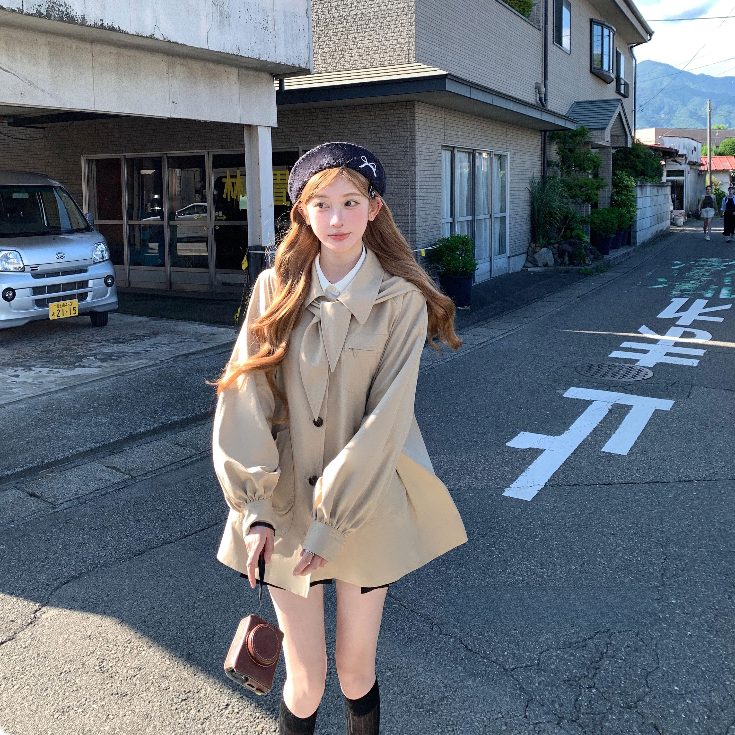 东京少女 独家兔耳朵设计感卡其色纽扣百搭风衣气质外套