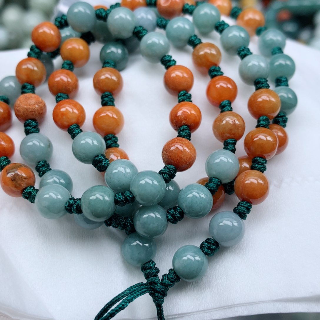 翡翠颈饰未镶嵌手串