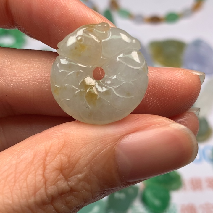 翡翠未镶嵌颈饰翡翠