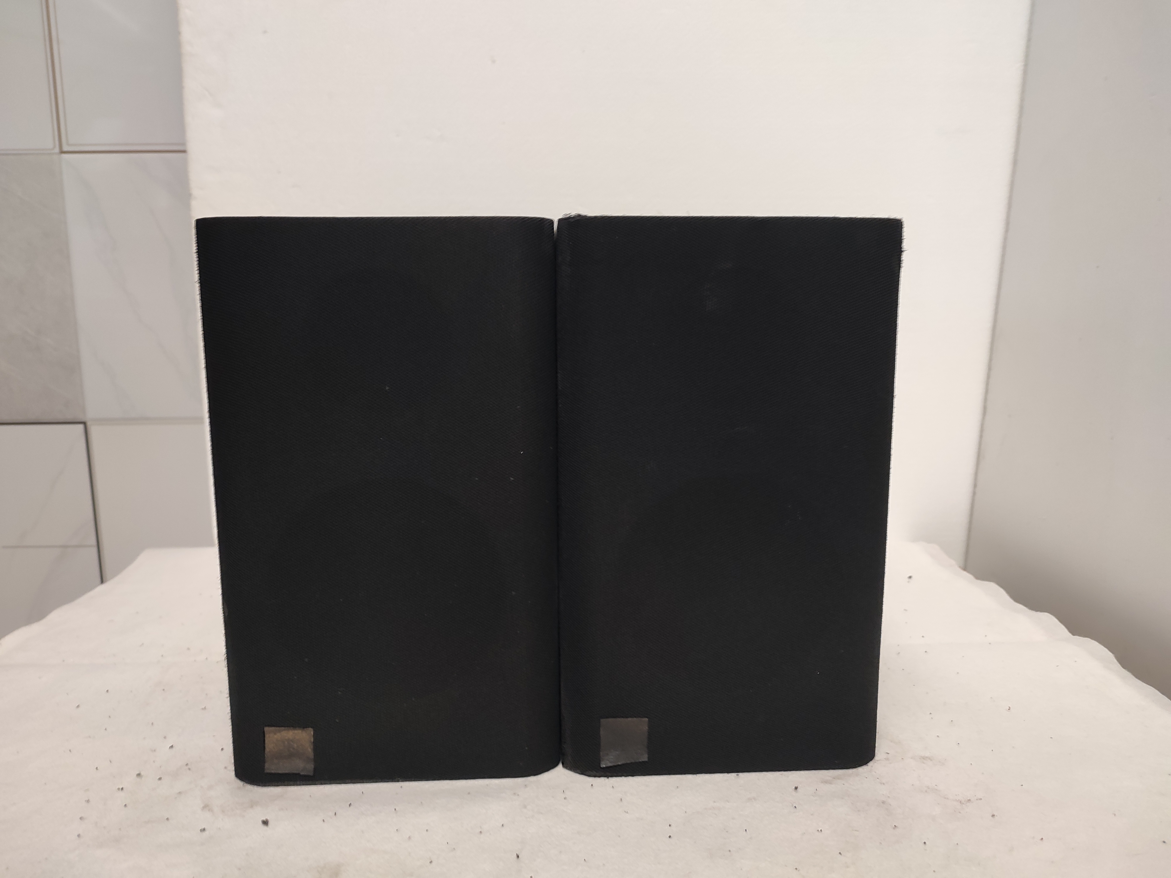 9新  二手J系列，J50书架箱，不包邮。不退换货