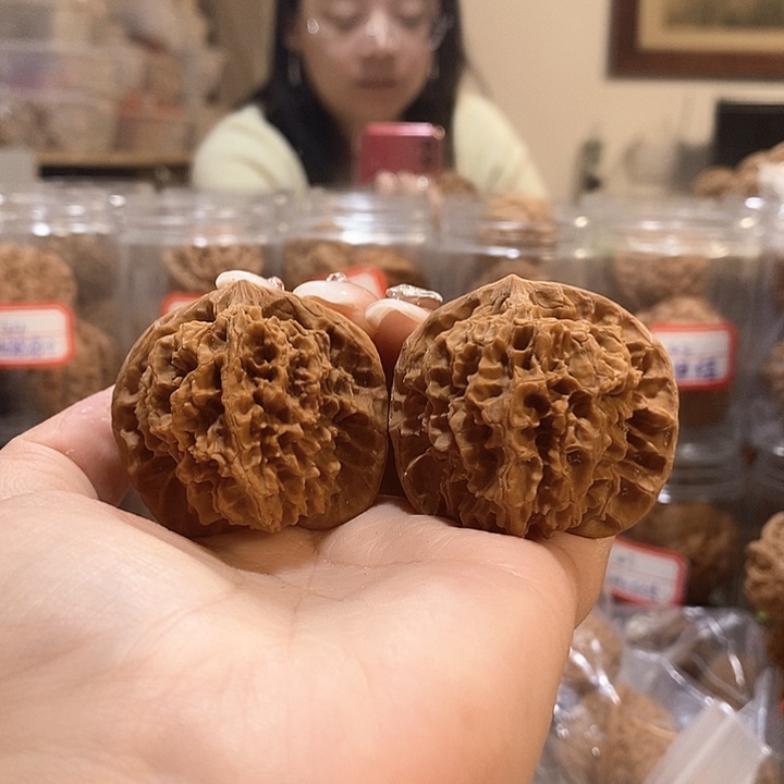 文玩核桃吊坠44乾隆官帽有修