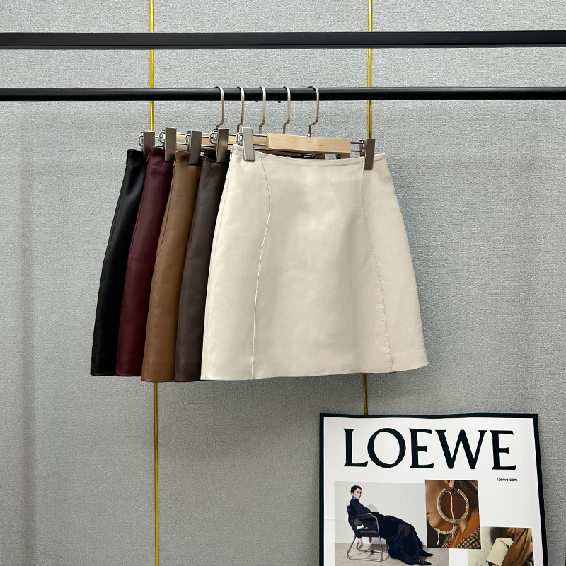 2025新款高端真皮皮裙女小A字包臀裙时尚百搭显瘦小个子高个子裙