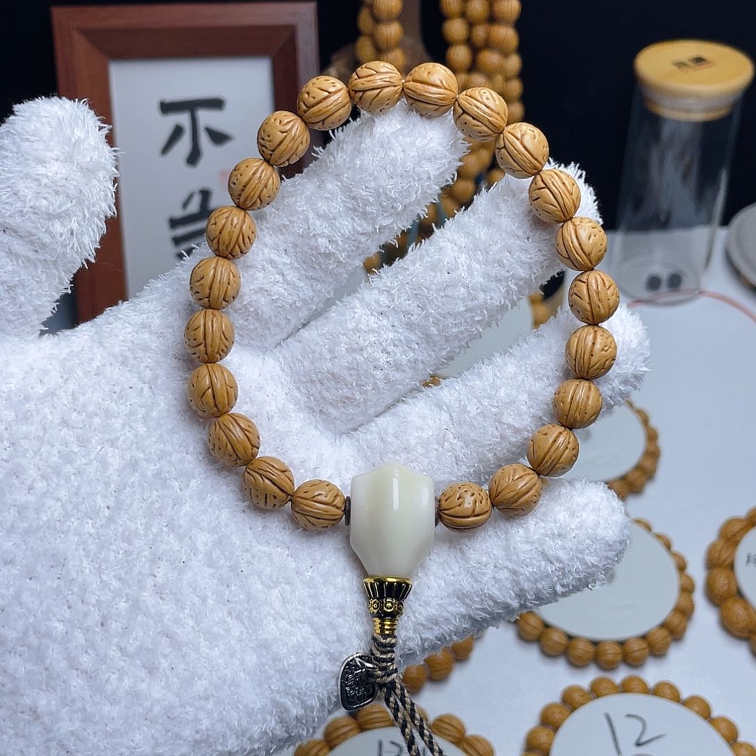 桃核手串野生小金豆 10.3x10.8 左右