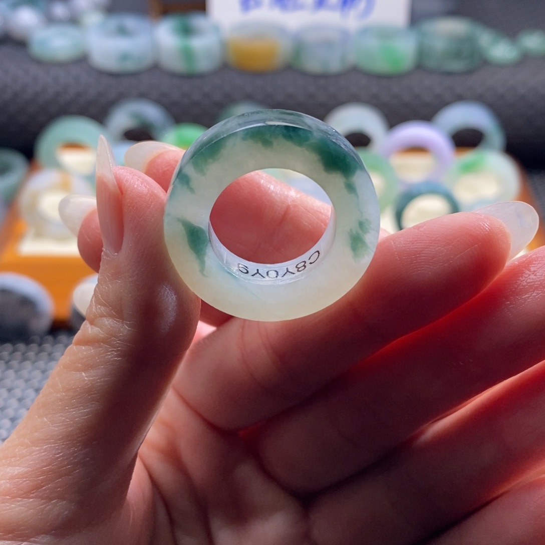 定制翡翠未镶嵌15-27圈口