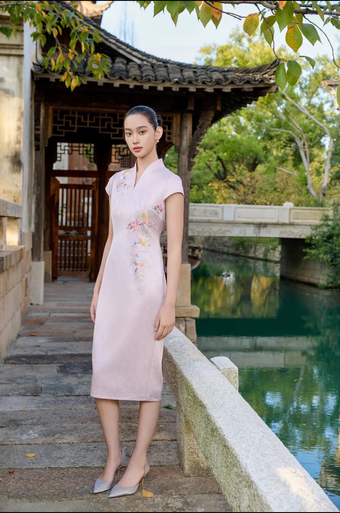 170201朱紫褕粉色气质V领复古显瘦中式民国风优雅修身中长款旗袍