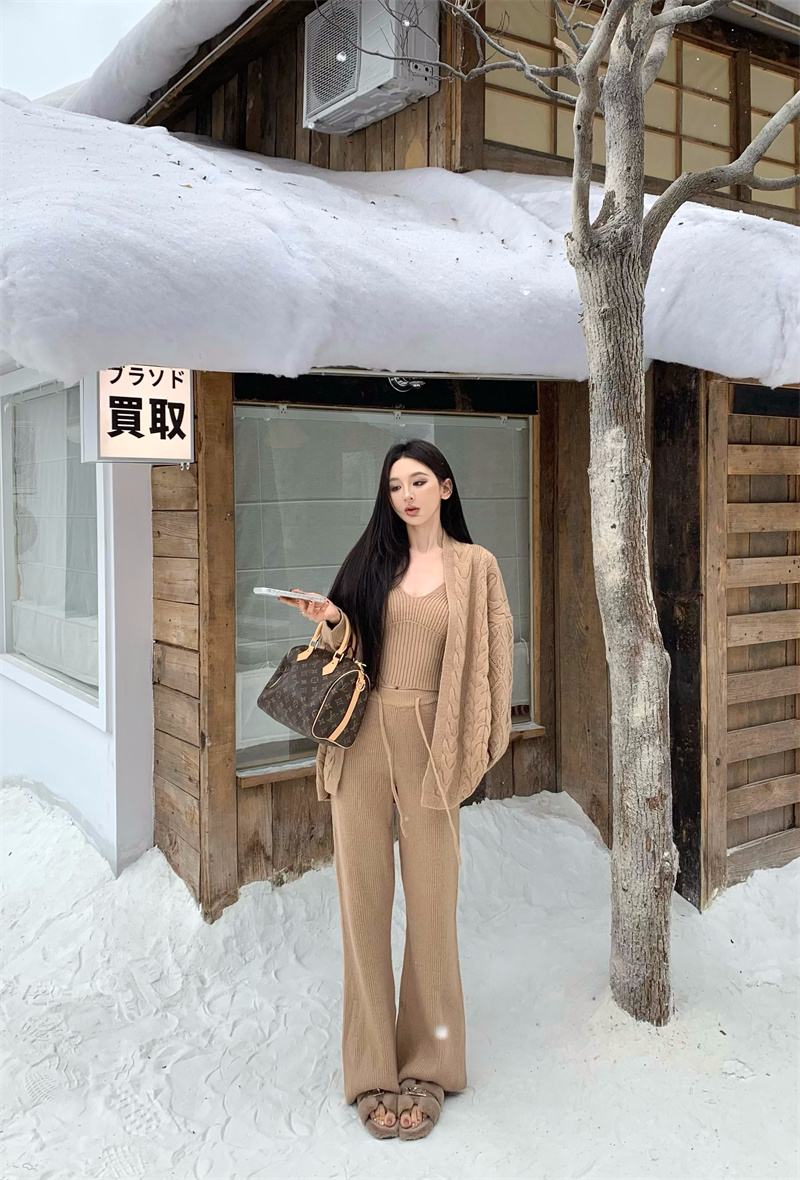 慵懒风套装秋冬季针织开衫外套吊带上衣休闲长裤三件套#8261气质