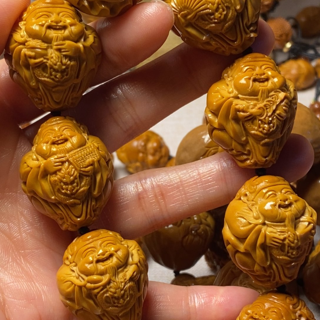 橄榄核手串/手链我**我财源滚滚来