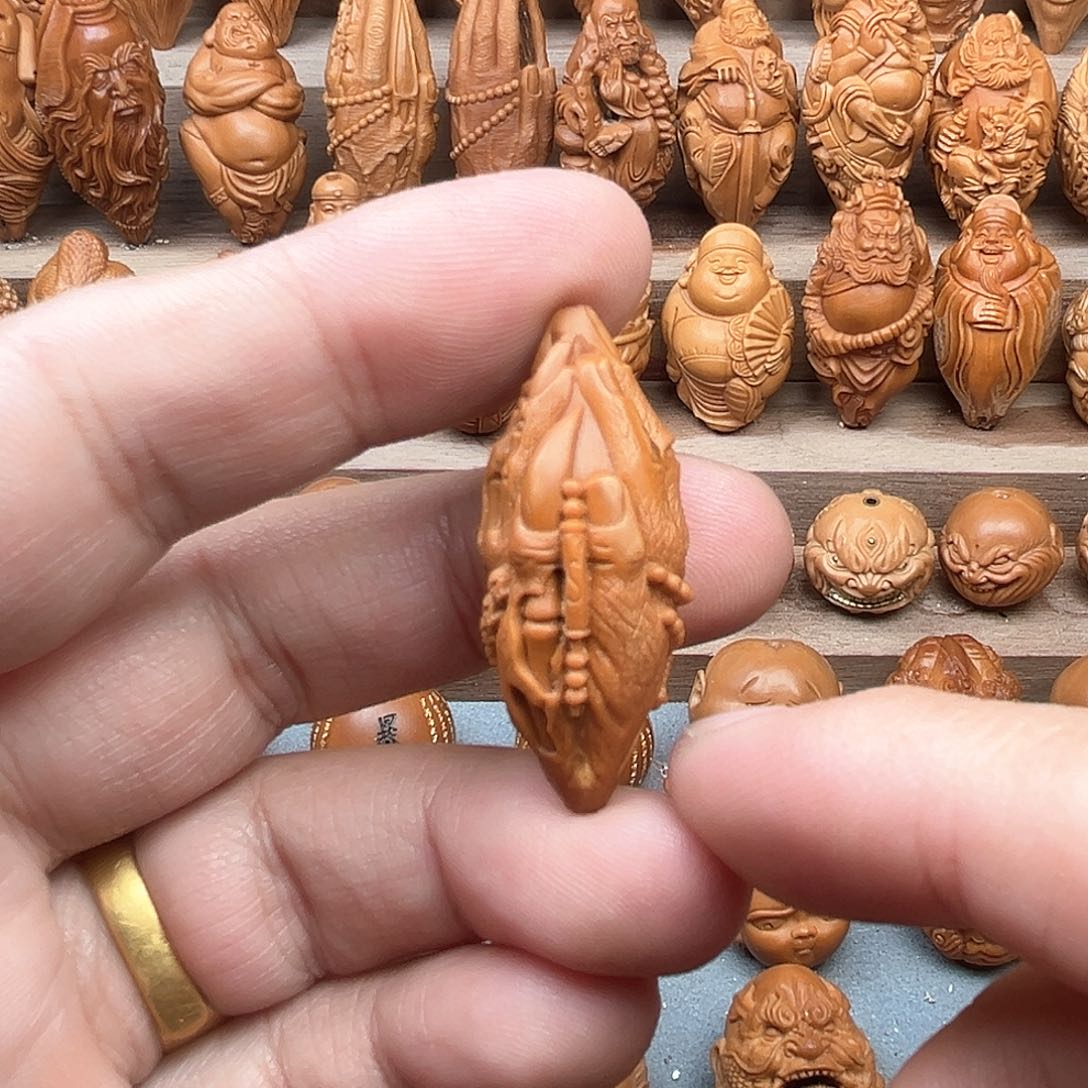 橄榄核吊坠18佛手福利